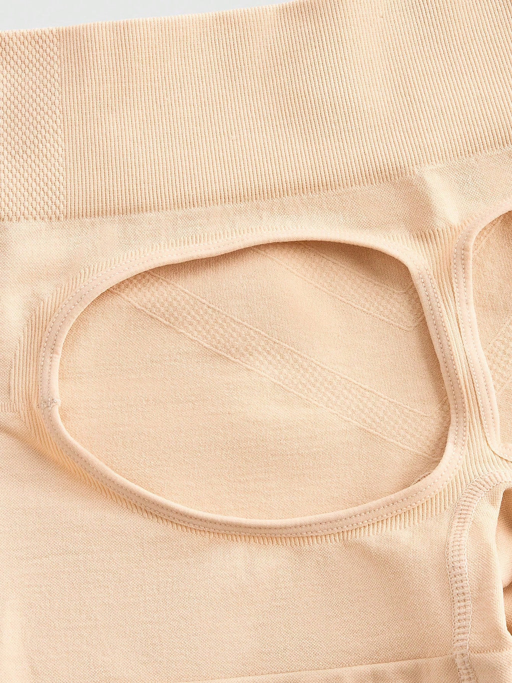 Plus Size Mid Support Shapewear Shorts – Cut-Out Butt-Lift & Tummy Control